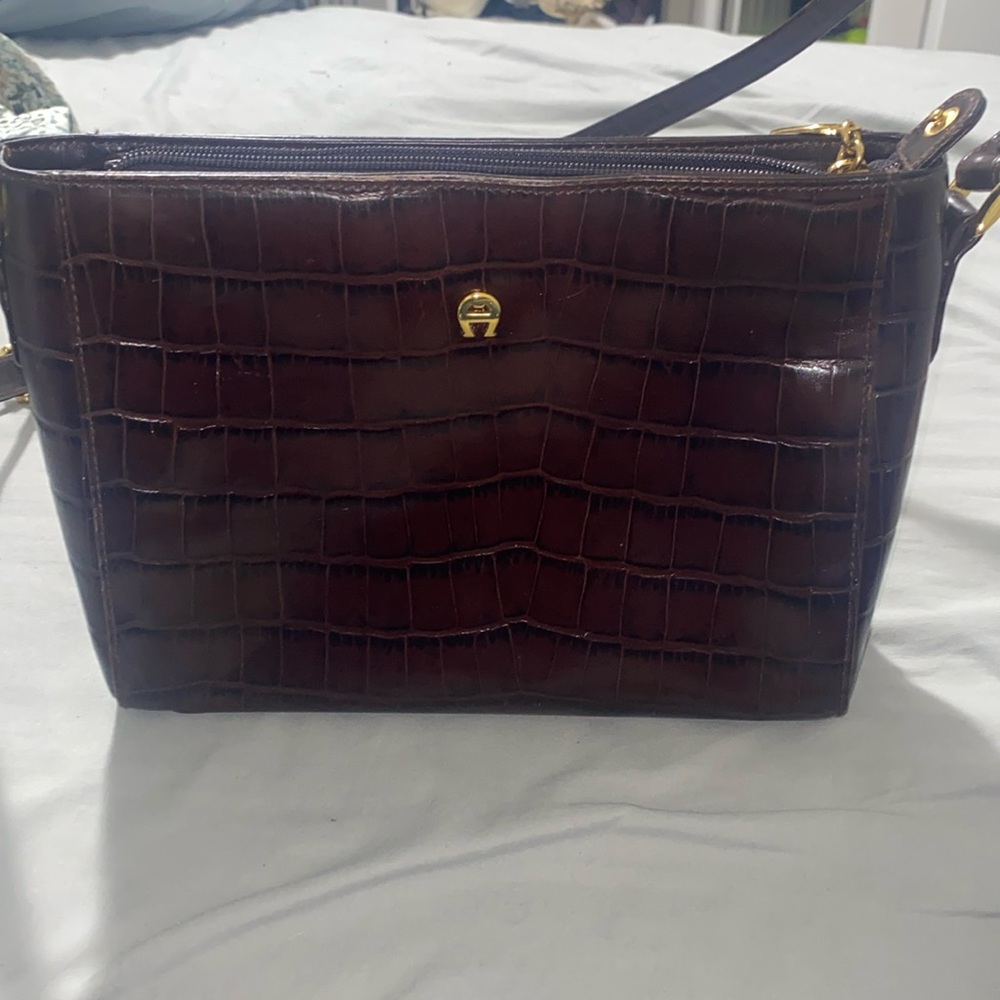 Beautiful Vintage Etienne Aigner Bag